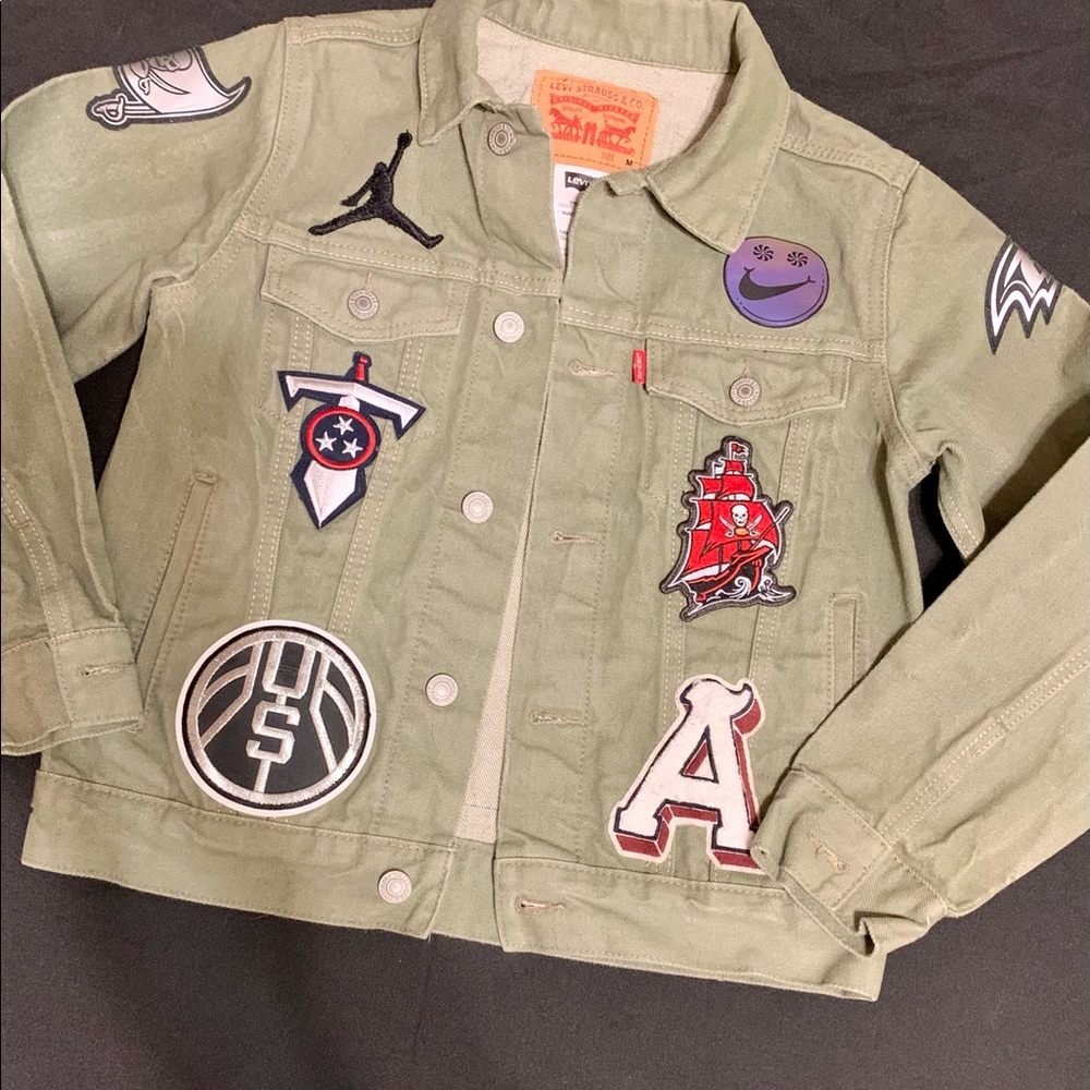Levis army green jacket with patches sz kids military style
